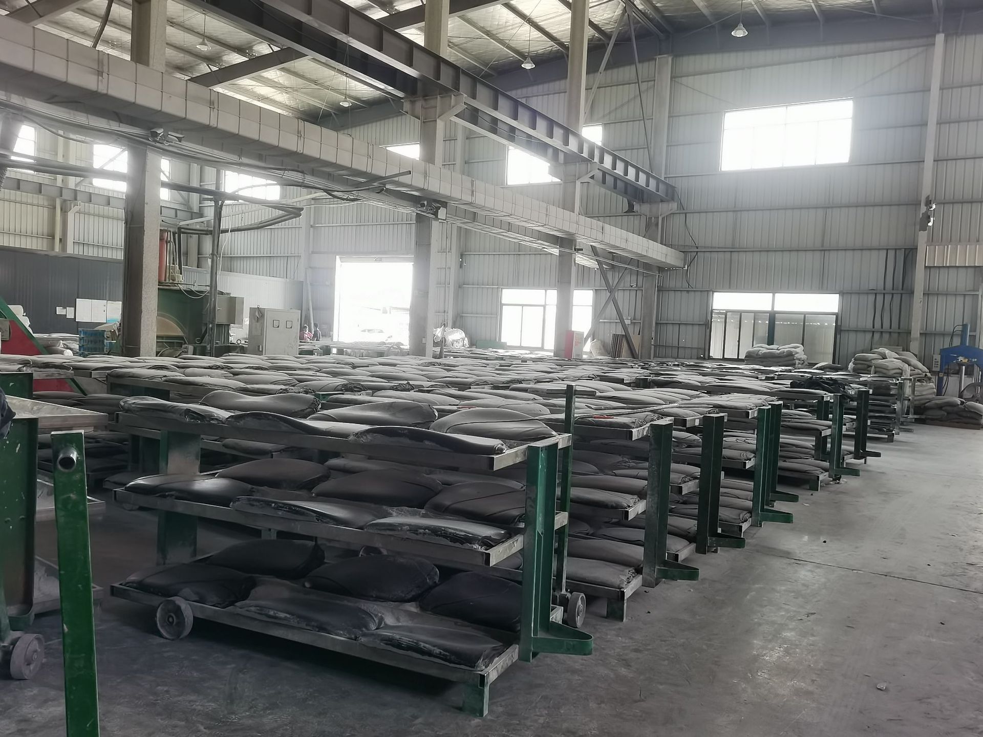 Rubber fam roll mouse pad coil raw material rubber white cloth synthetic wear-resistant non-degumming thickness 2-6mm manufacturer | PAIDU